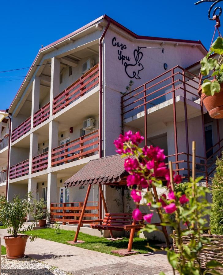 מלון Două Mai Casa Ypu מראה חיצוני תמונה