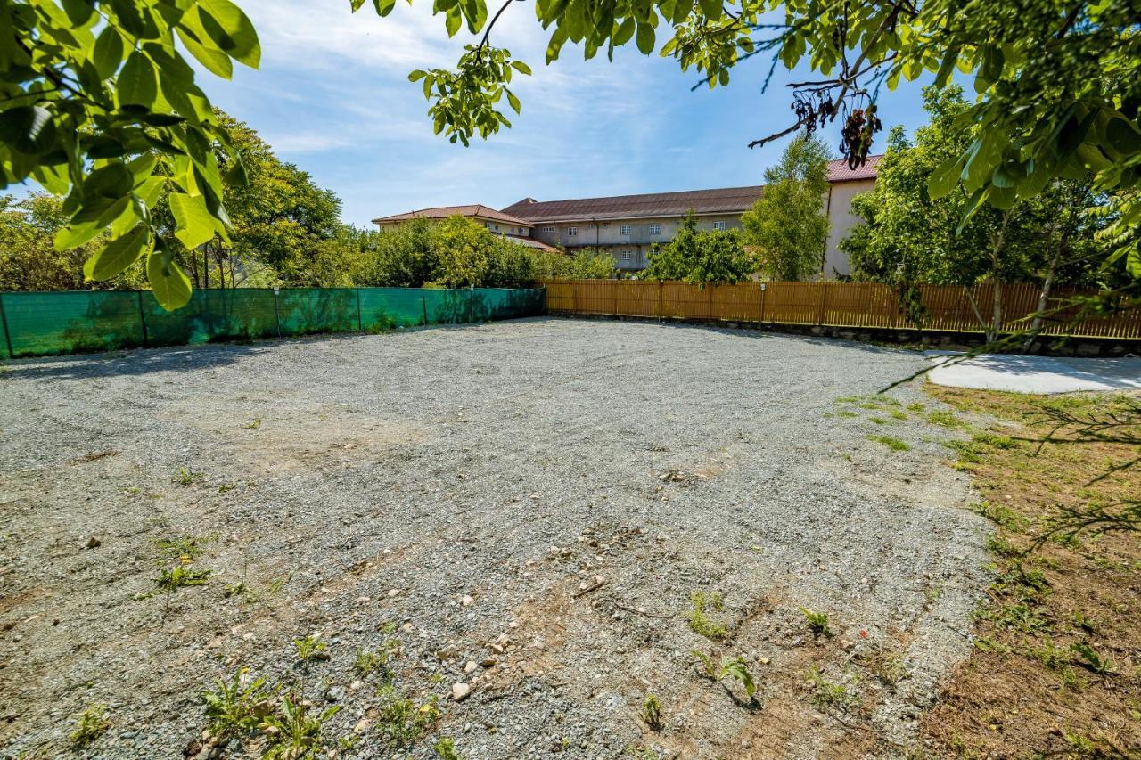 מלון Două Mai Casa Ypu מראה חיצוני תמונה